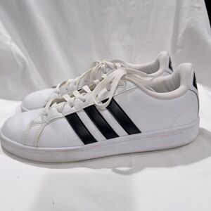 Adidas Tennis Shoes